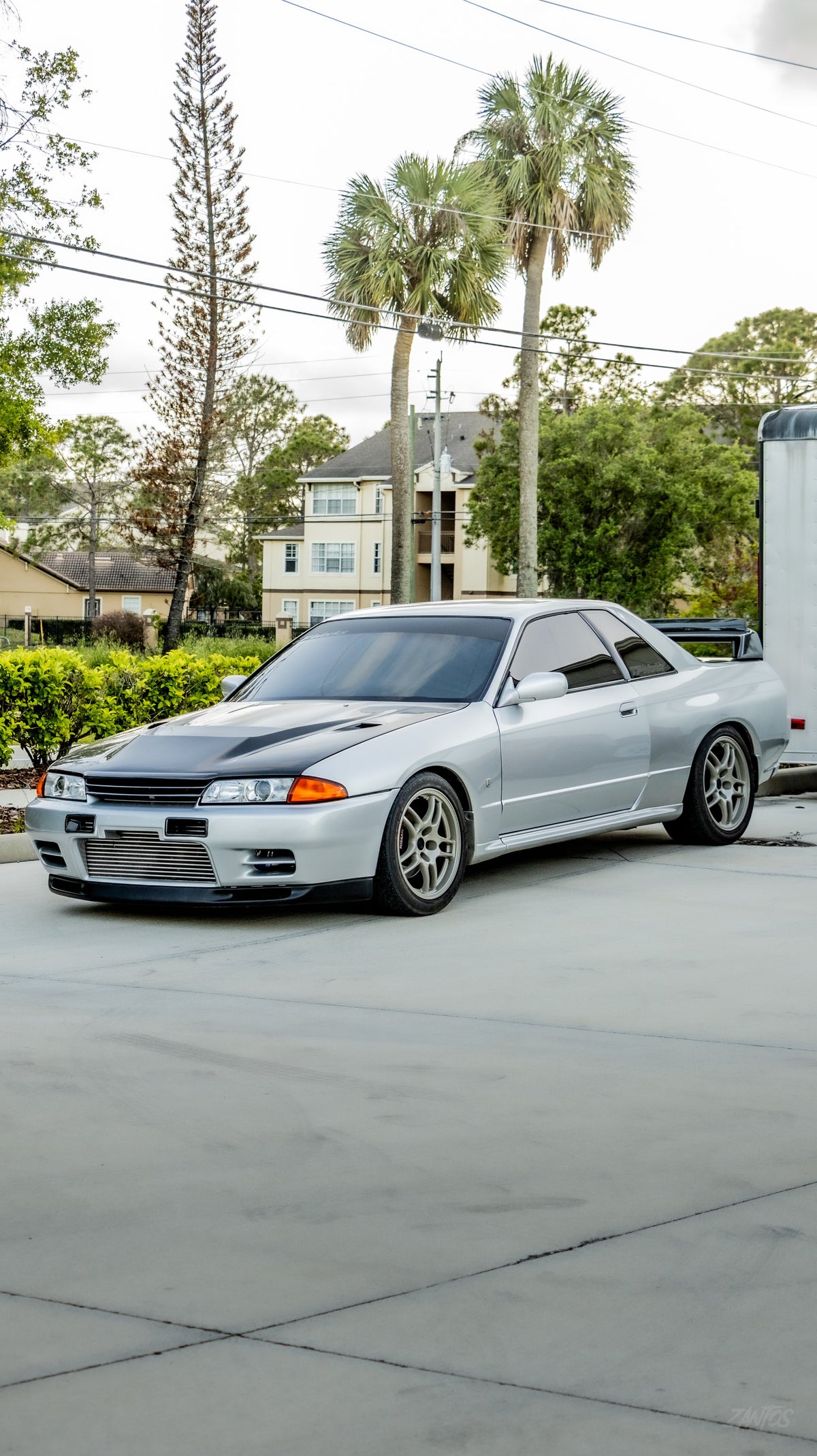 NISSAN SKYLINE R32 GT-R
